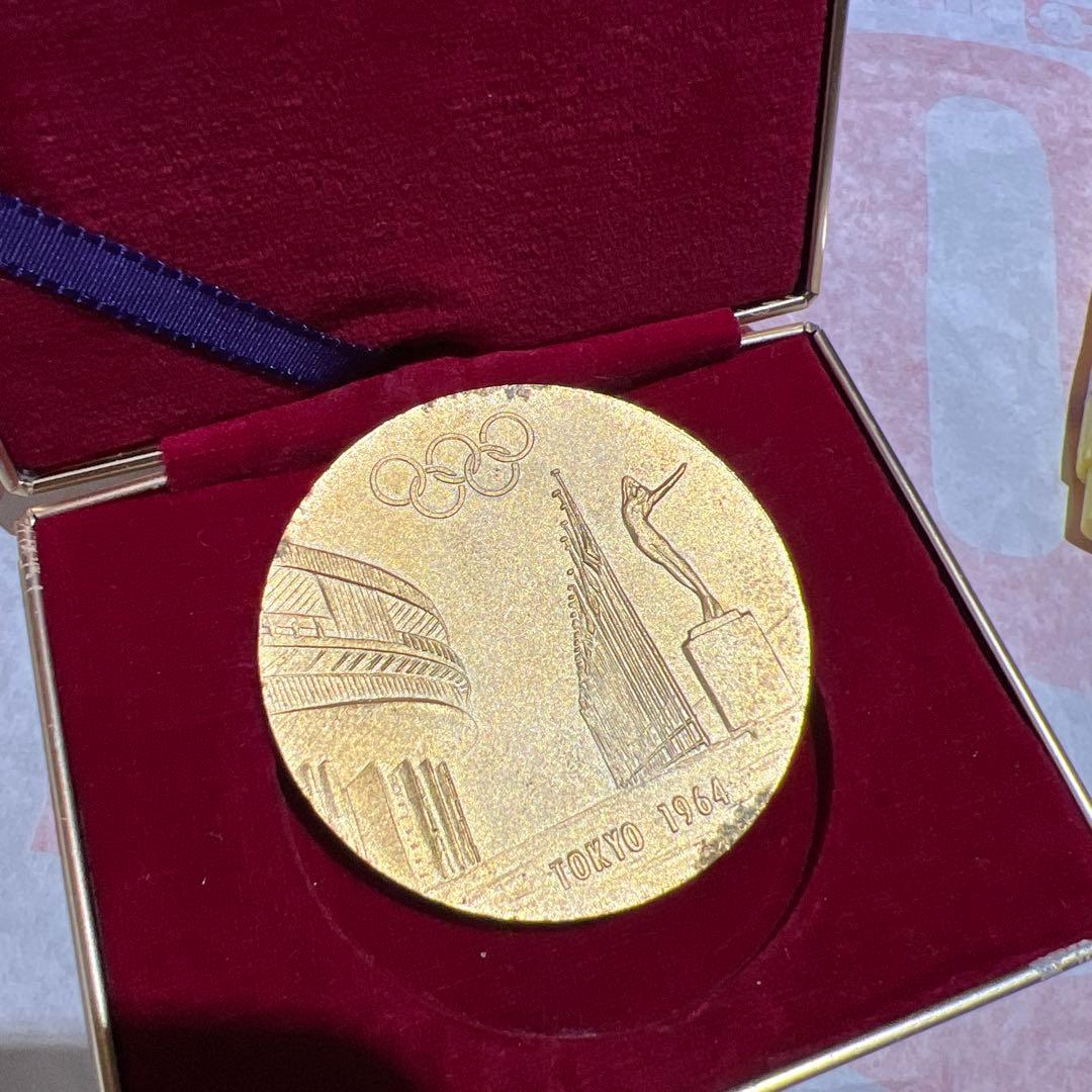 東京五輪　記念メダル　オリンピック　1964 ケース付き