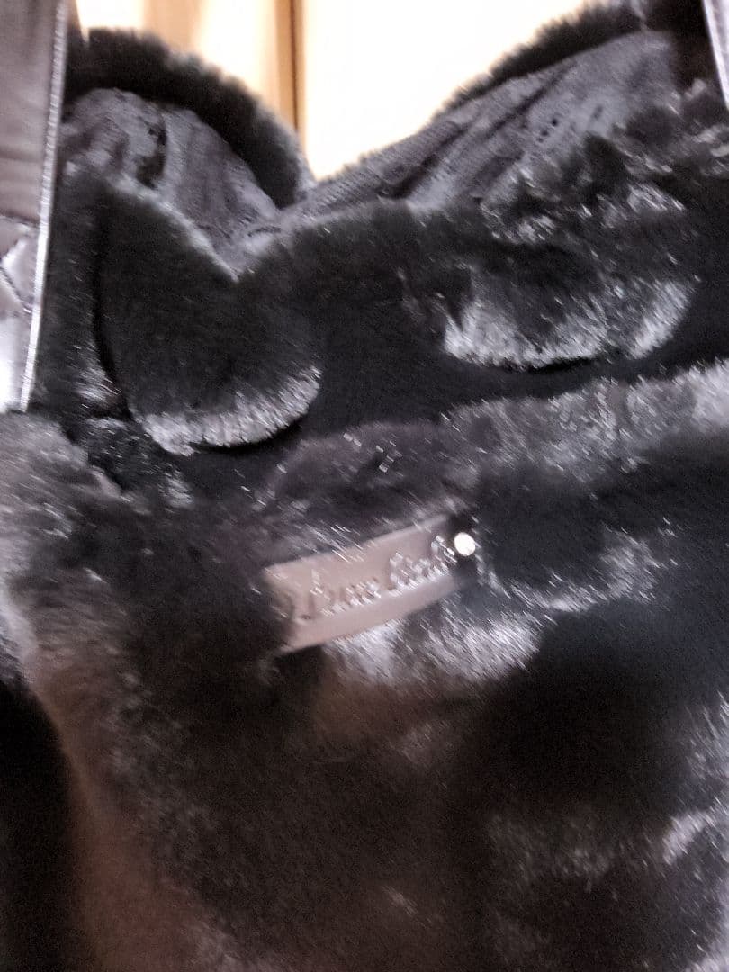 リュクスバーディ　ファーキャリーバッグ　ブラック