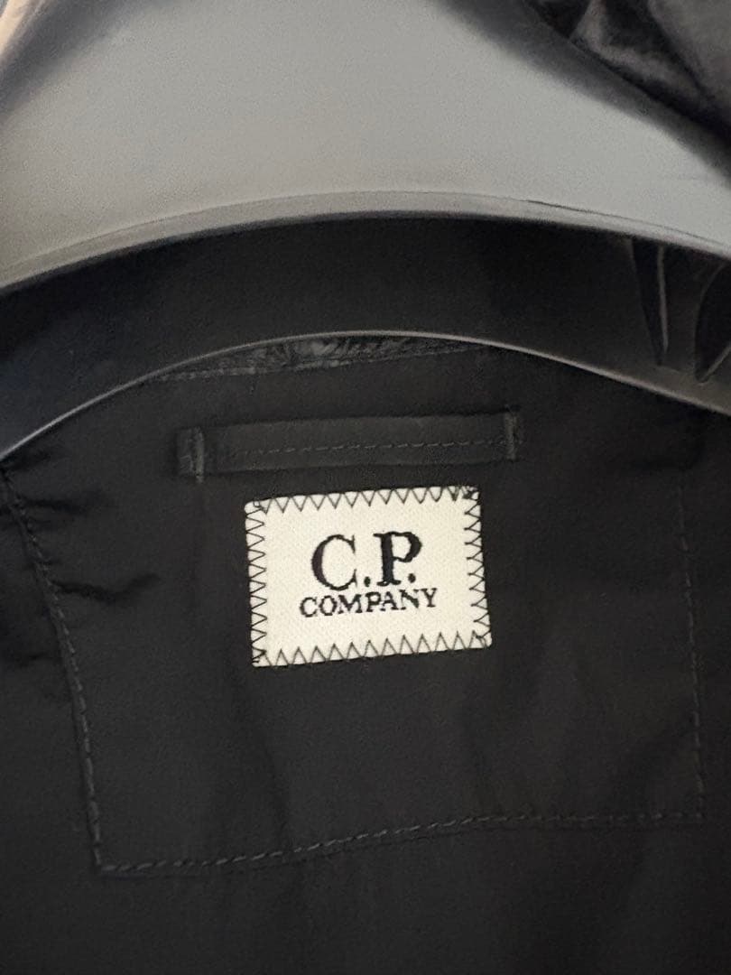 C.P. COMPANY ブラックナイロンジャケット