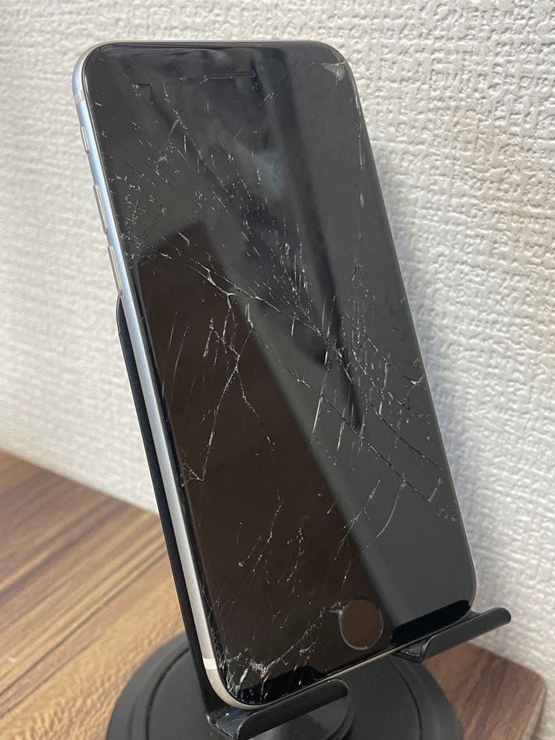 M4【即日発送】iPhoneSE(第3世代)スターライト 64GB