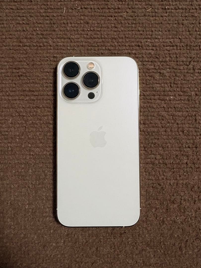 iPhone13pro (箱、新品ライトニング付)