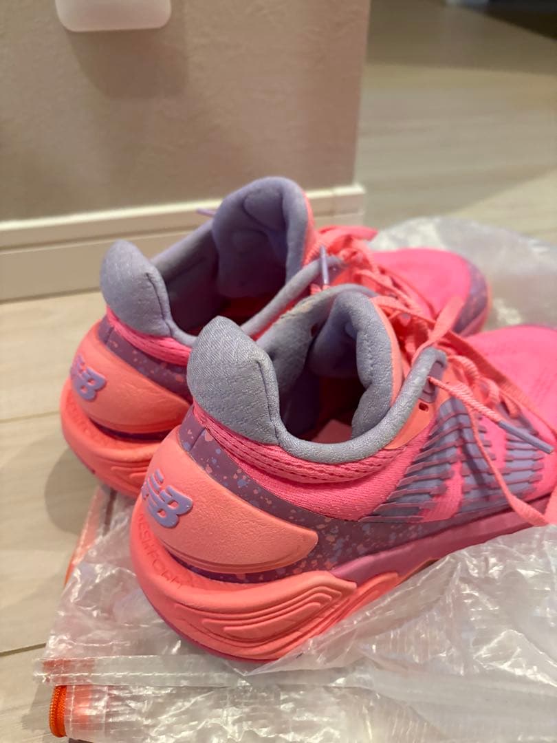 ニューバランス　バッシュ