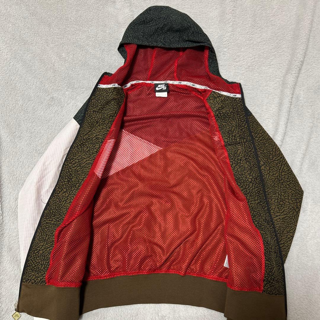 美品　レアNIKE SB セメント　ナイロンジャケットSupreme 刺繍ロゴ