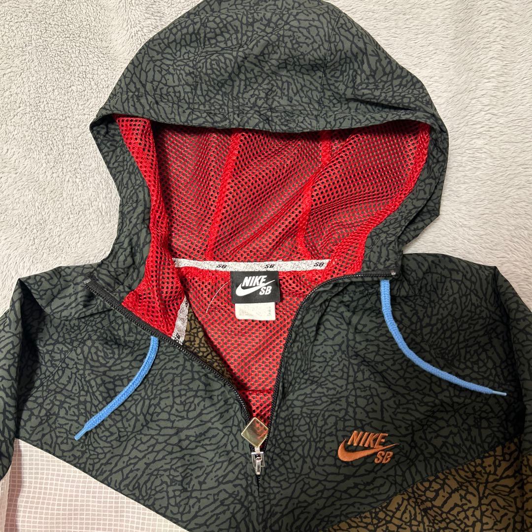 美品　レアNIKE SB セメント　ナイロンジャケットSupreme 刺繍ロゴ
