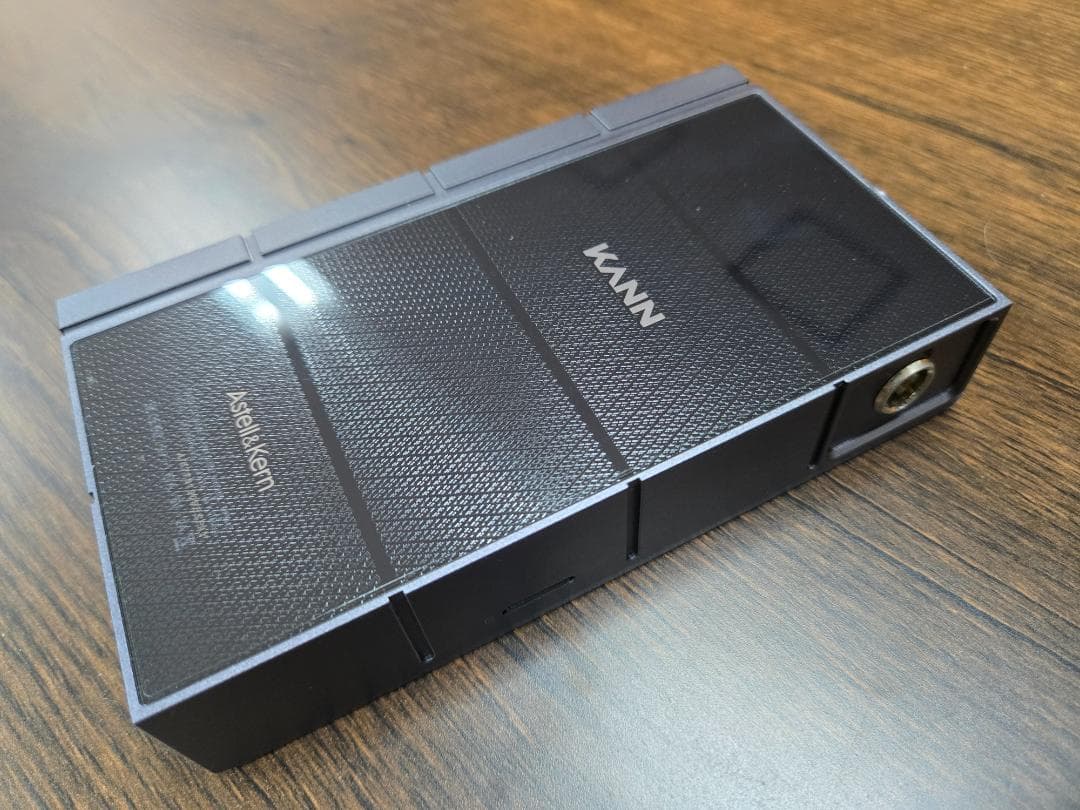 Astell&Kern KANN CUBE デジタルオーディオプレーヤー