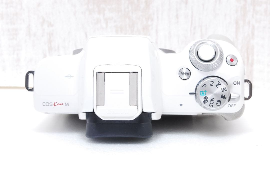 ❤️人気機種❤️ミラーレス一眼❤️すぐ使える❤️ Canon EOS Kiss M