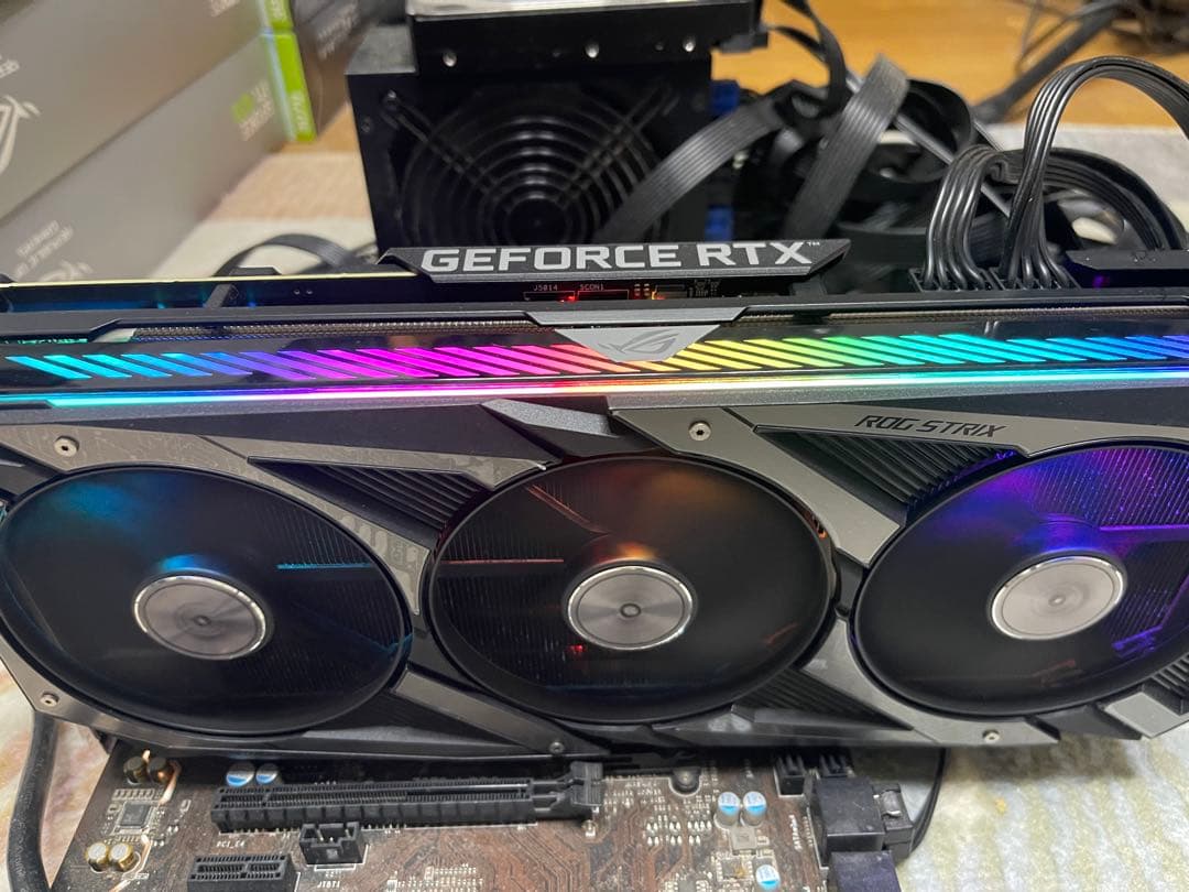 ROG STRIX 3070 グラフィックボード