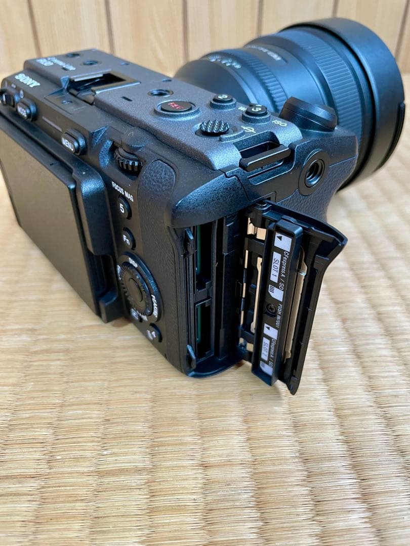 sony FX30 cinema Line SEL14F18GM XLRハンドル