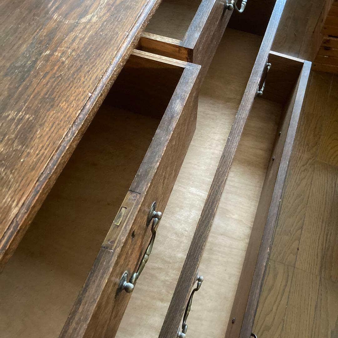 イギリスのアンティーク家具　100年前　ドレッシングテーブル