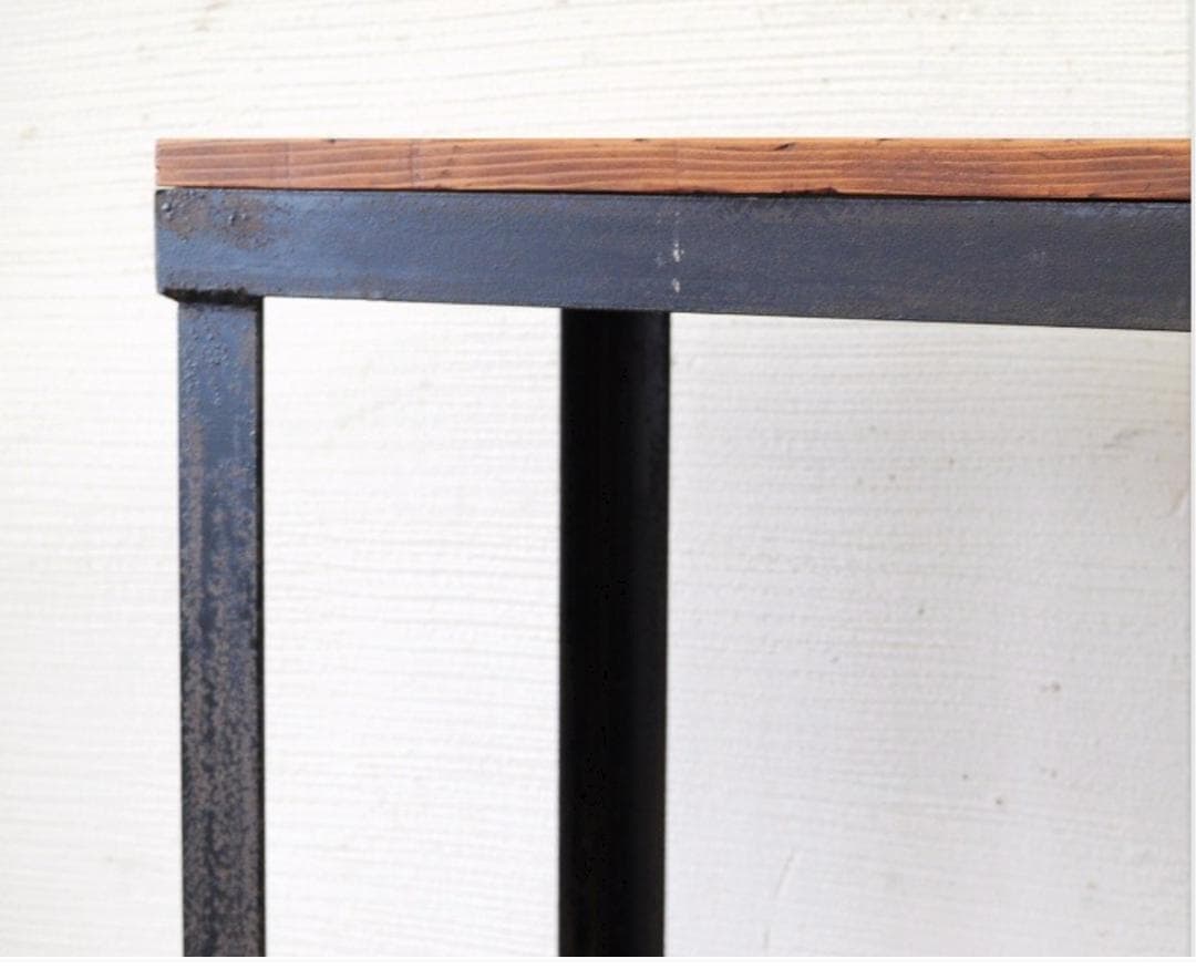 アンティーク　アイアンラック　アイアンと古い木の質感