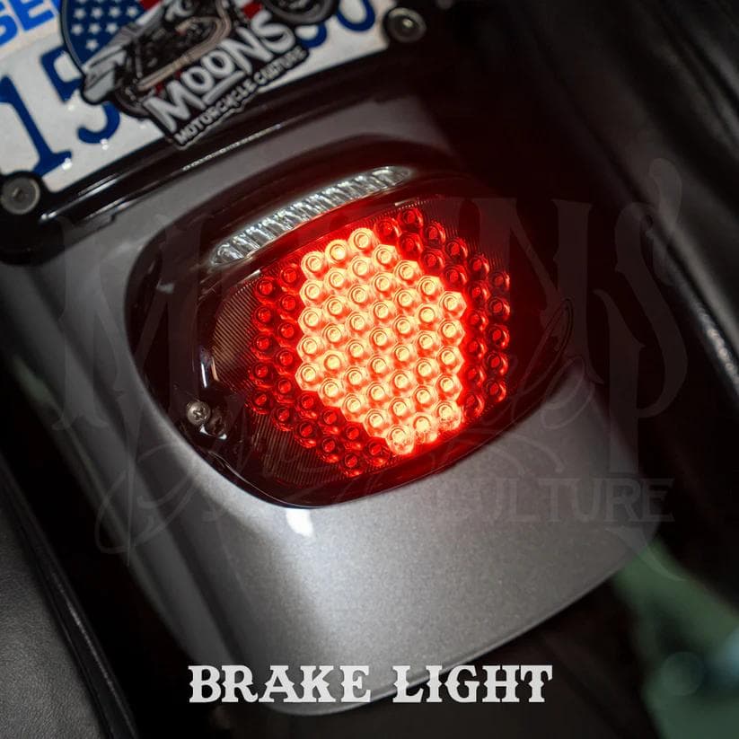 MOONSMC® ロープロファイル LED テールライト V4 M8ソフテイル用