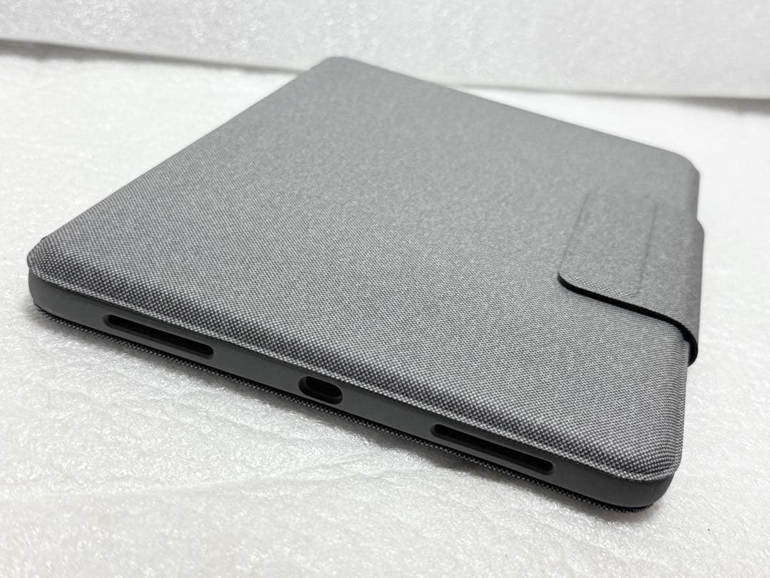 極美品　logicool FOLIO TOUCH iPad Pro 11インチ用