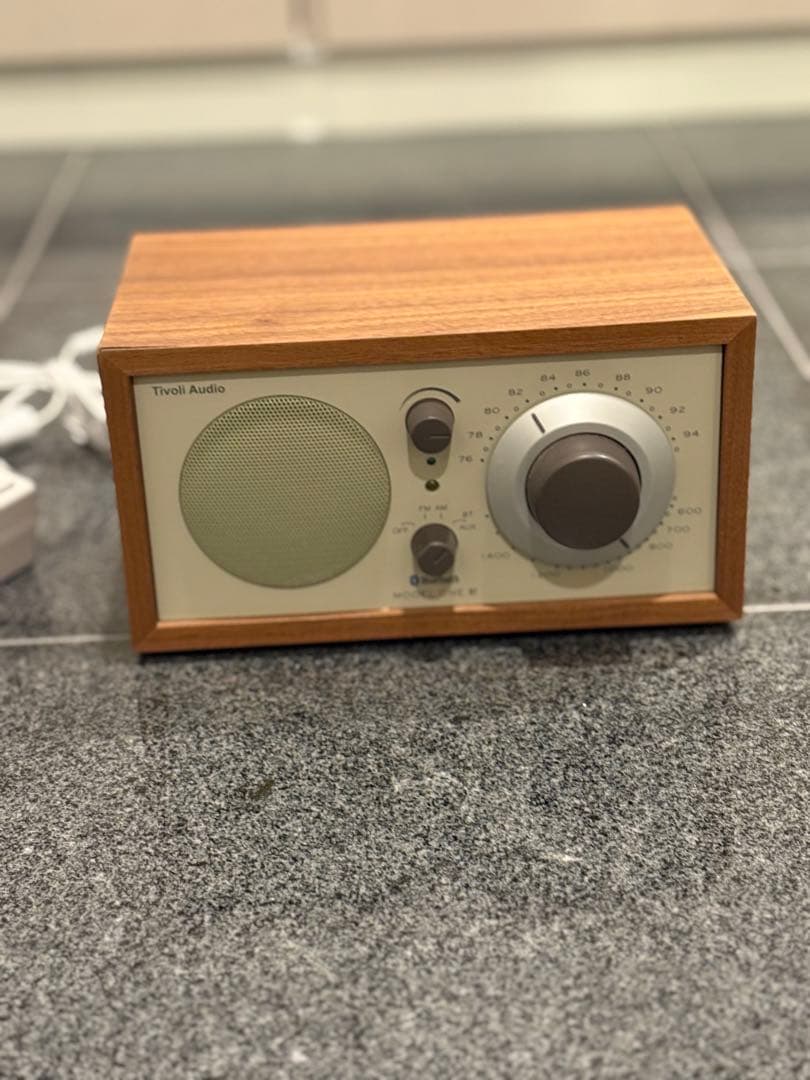 Tivoli Audio Model One ウッド調スピーカー