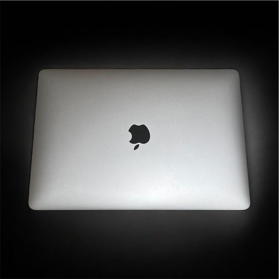 d*i様 ほぼ未使用美品 MacBook Air i3 8GB 256GB 20