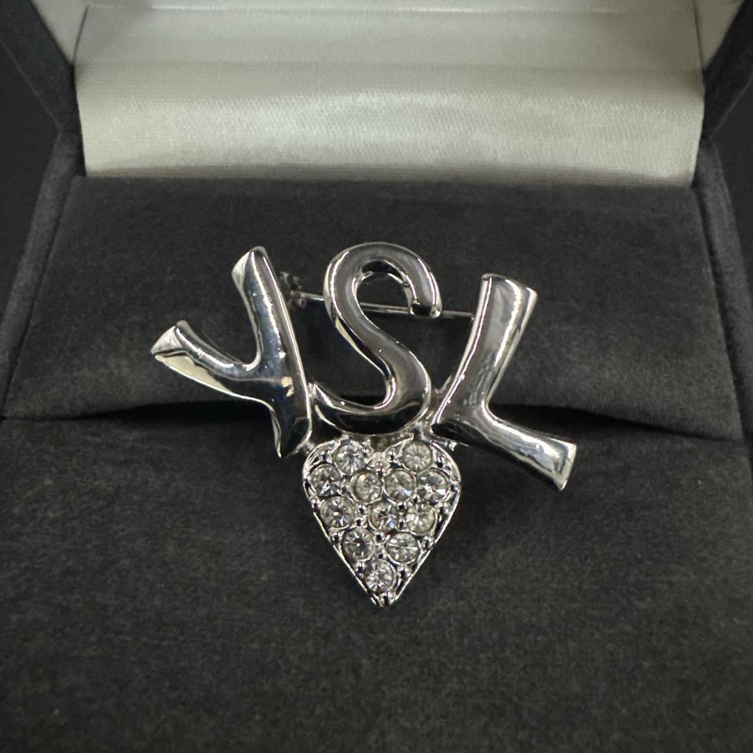 美品　イヴサンローラン　ブローチ　YSLロゴ　ハート　ラインストーン　コサージュ