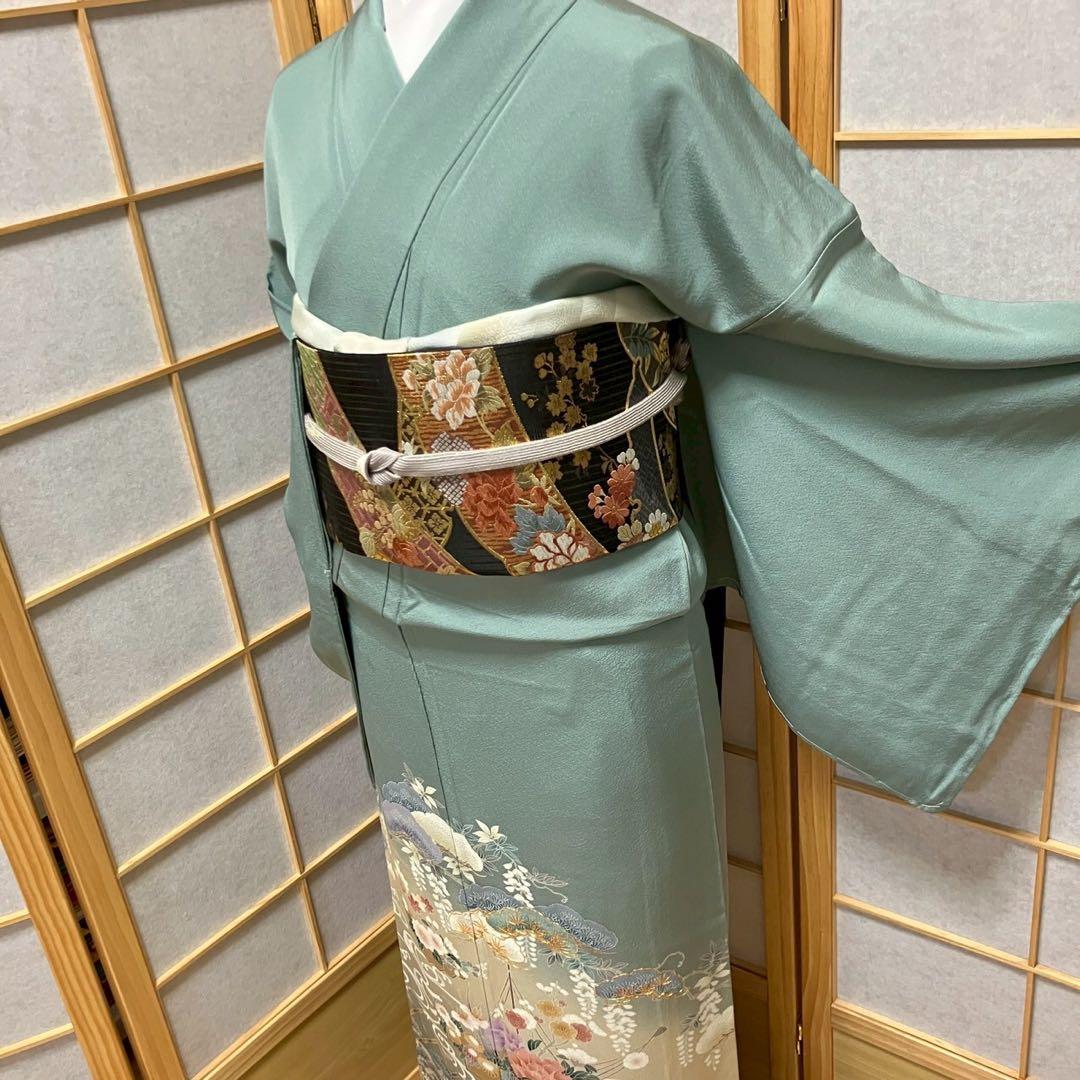 ［5832］色留袖 美品 未使用 駒刺繍 三つ紋 平四つ目 正絹 着物 袷