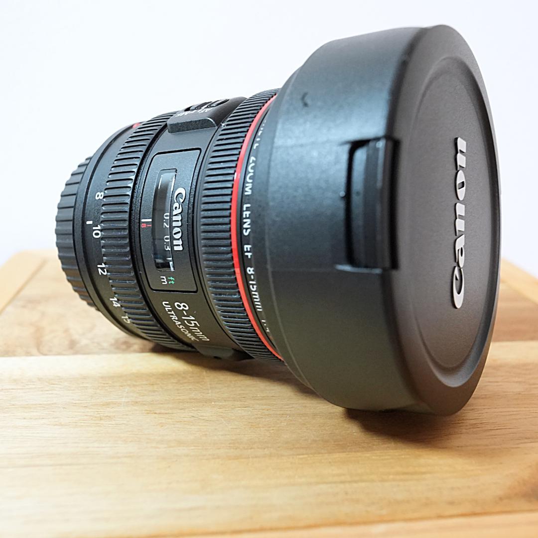 Canon EF 8-15mm f/4 L 魚眼ズームレンズ