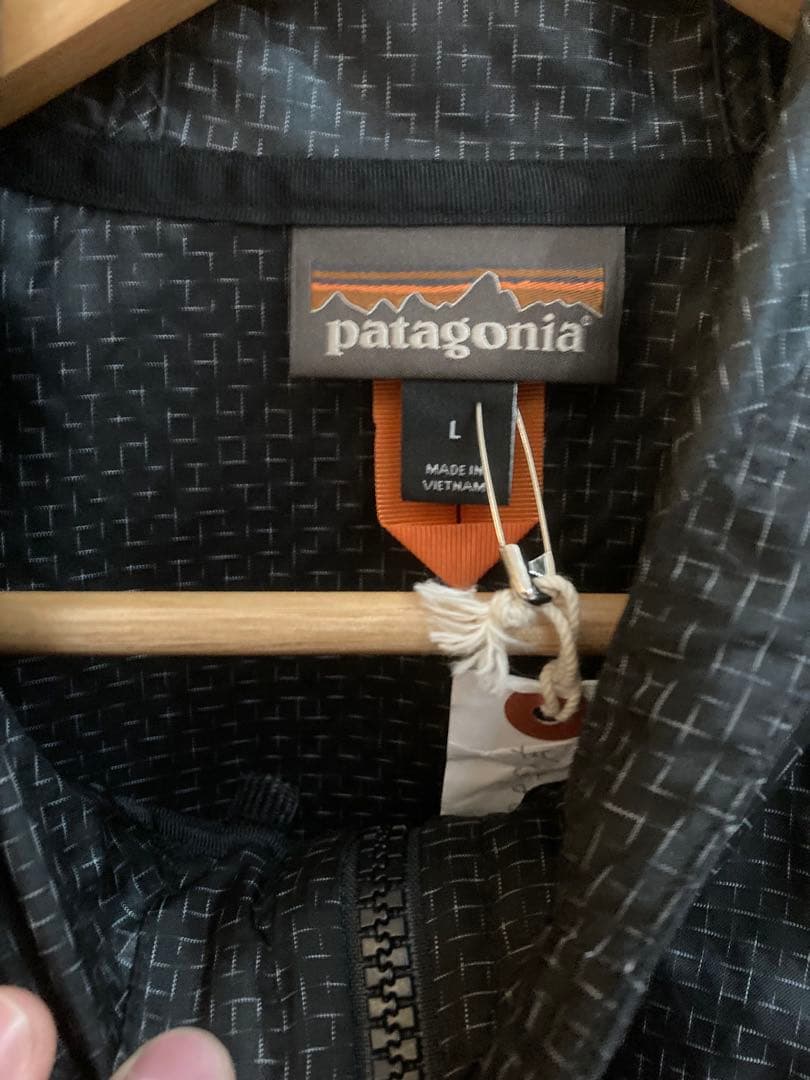 patagonia ブラック ナイロンジャケット L