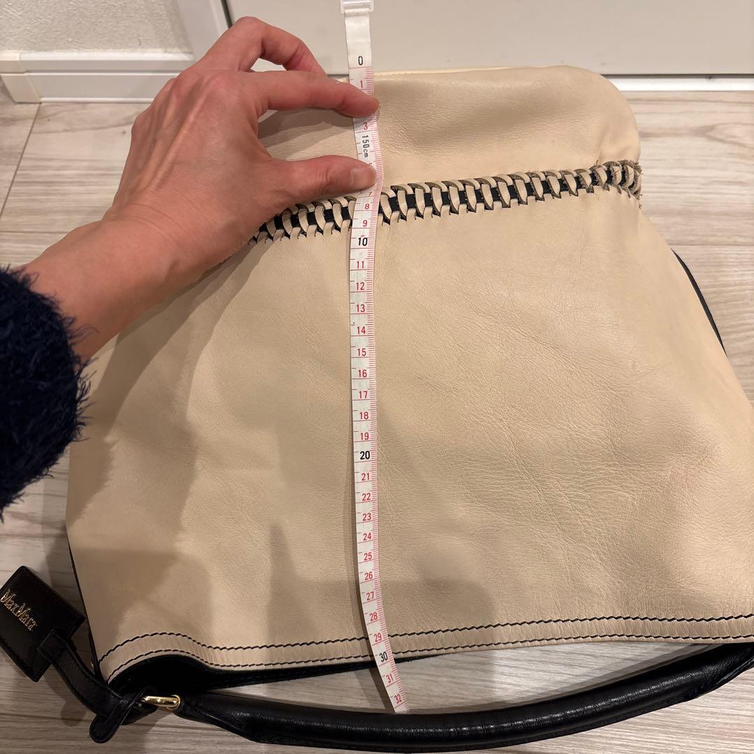 美品MaxMara マックスマーラクリーム色 アイボリーレザー ショルダーバッグ