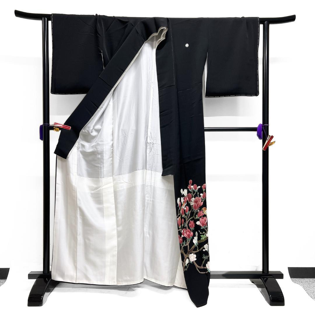 未着用　作家もの　黒留袖　刺繍　木蓮　椋鳥　五つ紋　着物　115b d ms