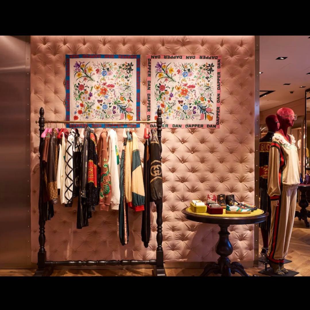 ミケーレ GUCCI ハンガーラック