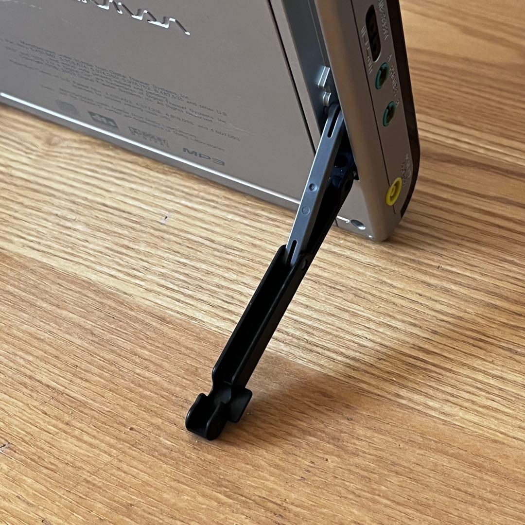 動作品　美品　SONY D-VE7000S ポータブルDVDプレーヤー