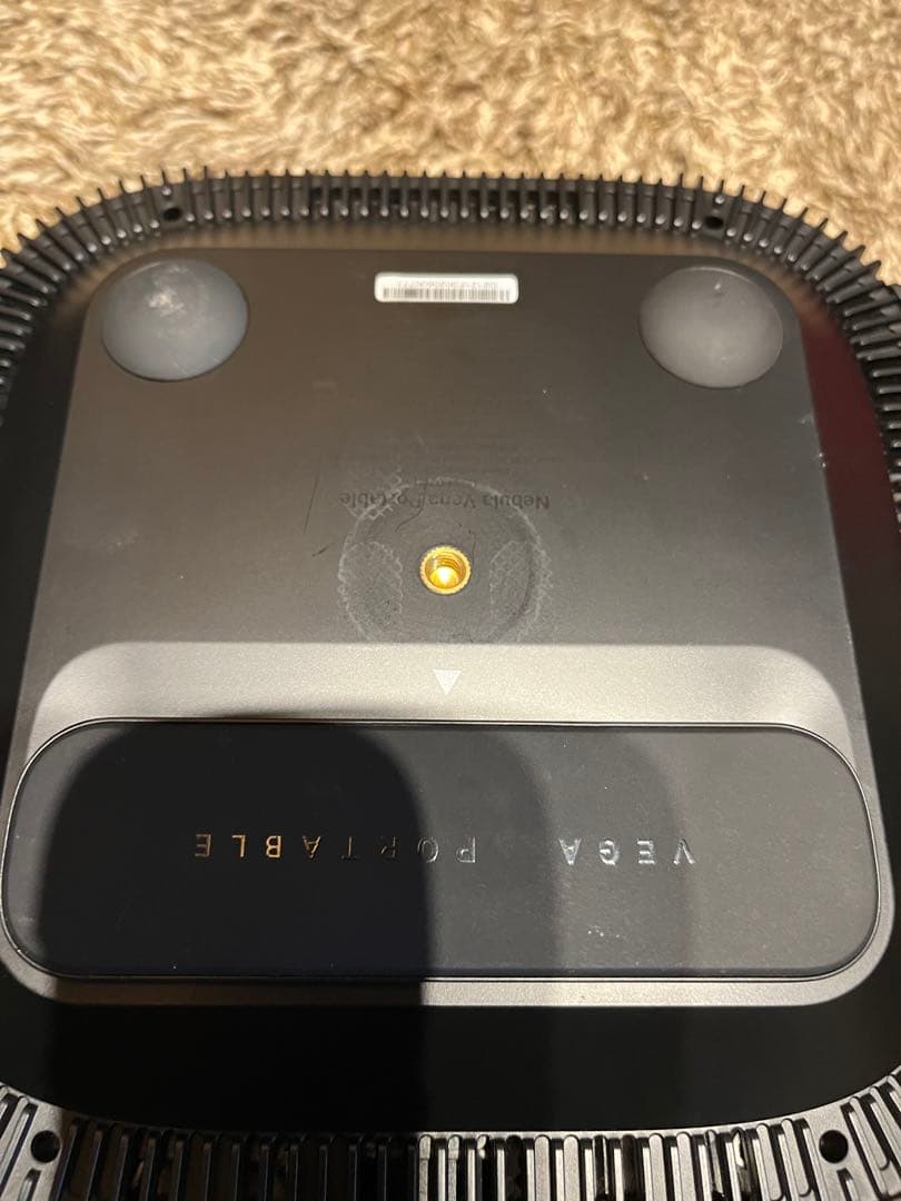 ANKER NEBULA Vega Portable （公式三脚スタンド付き）