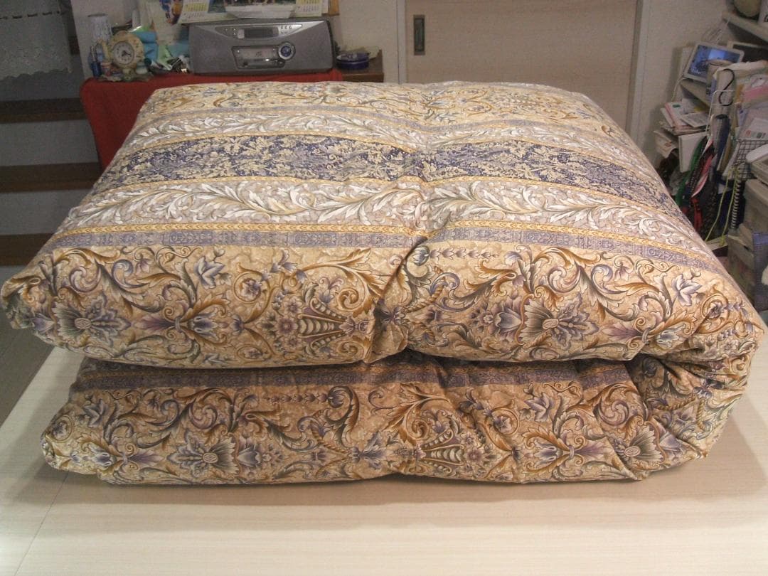 2点ペア特別価格！新品＊ロイヤル＊フランス９３％＊増量１，３キロ＊羽毛布団Ｓ