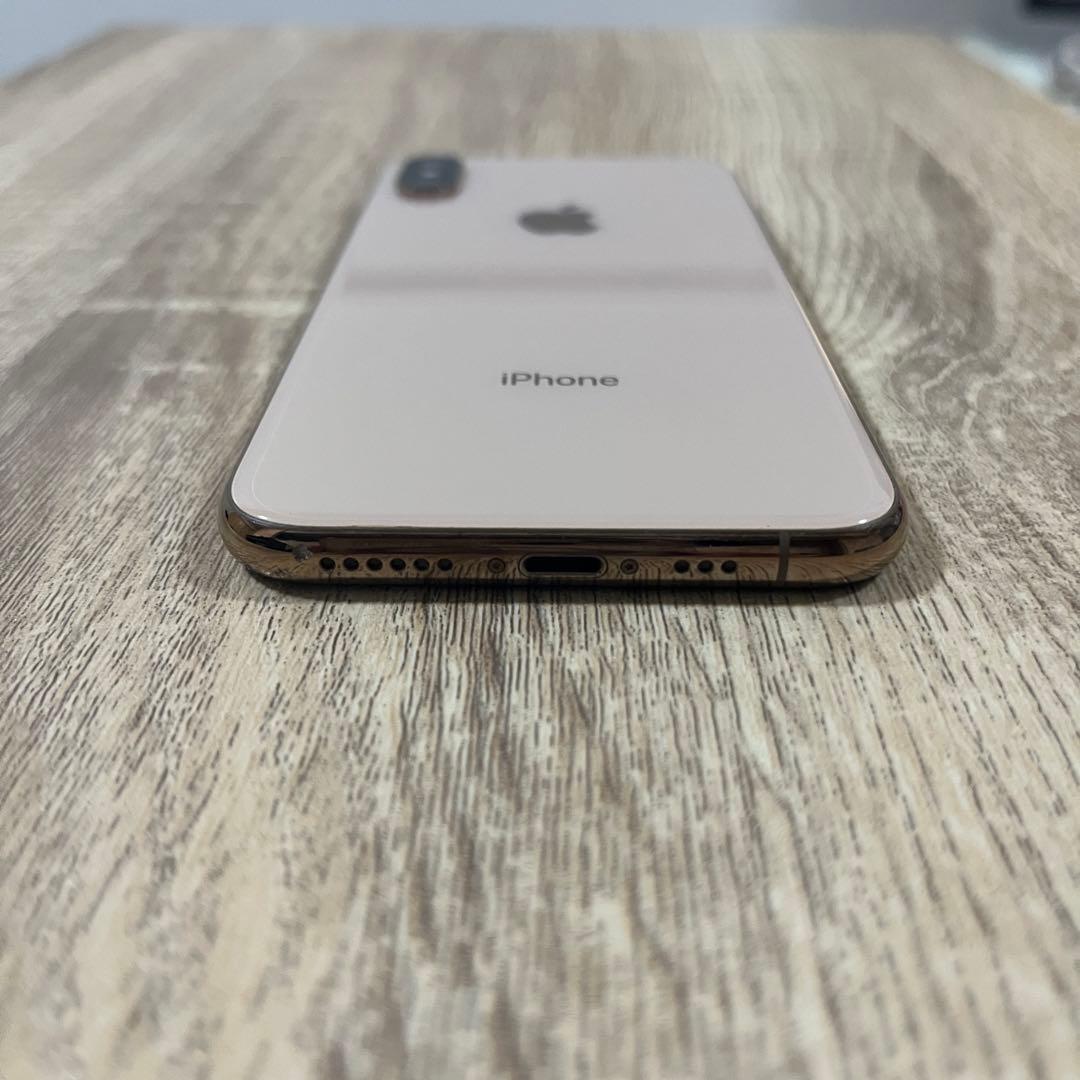 Apple iPhone Xs 64GB SIMフリー