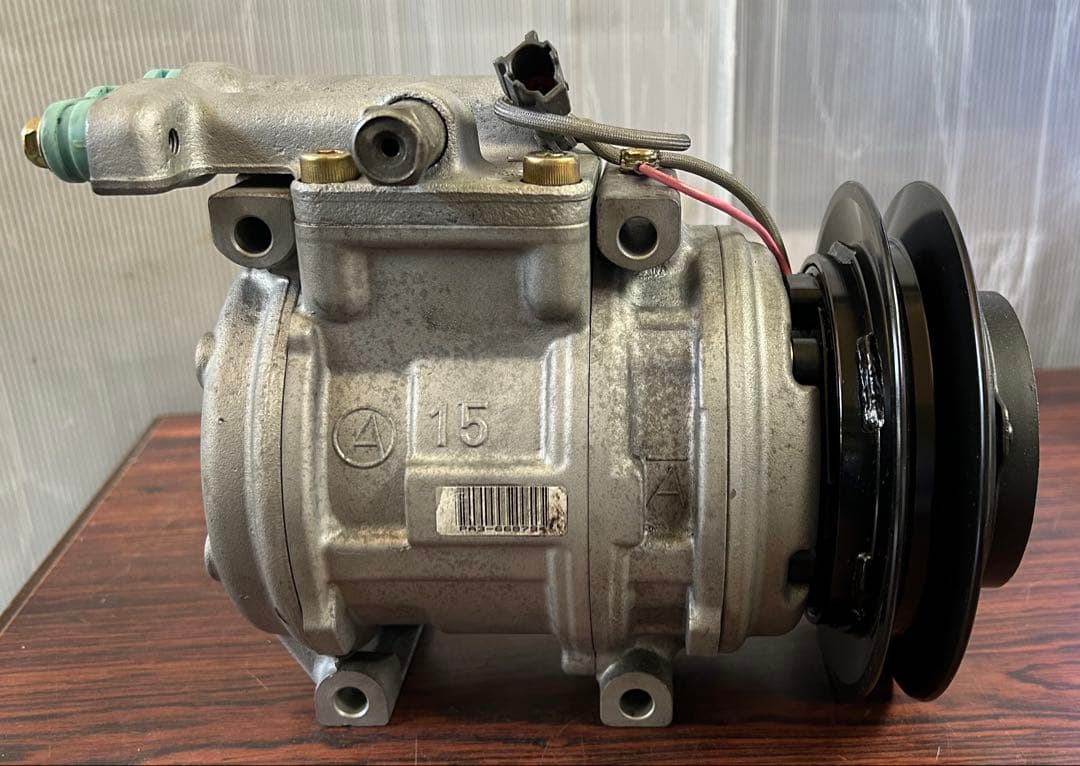 エアコンコンプレッサー　いすゞ　大型　ギガ用　リビルド品
