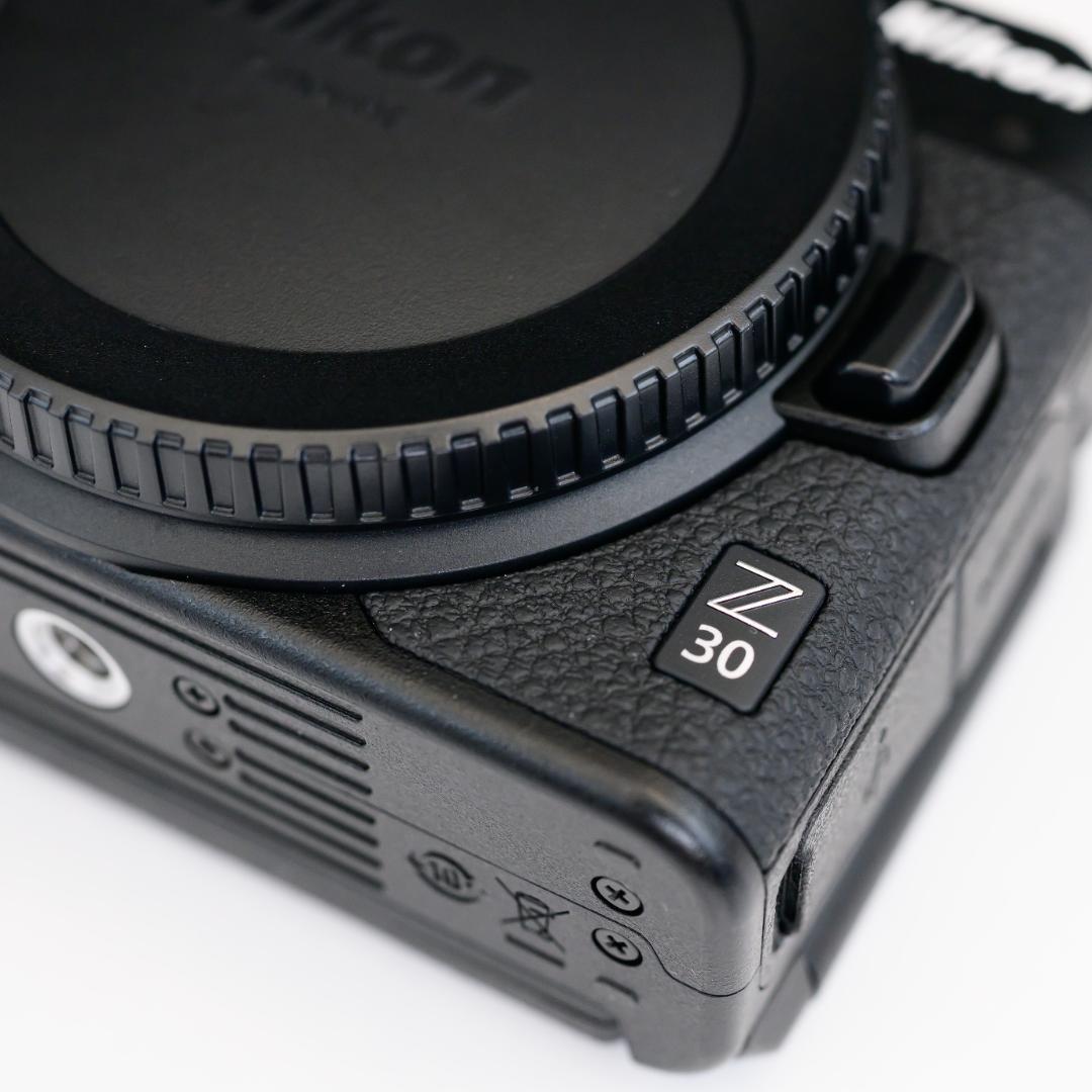 【超美品・保証期間内】Nikon ニコン Z 30 ボディ