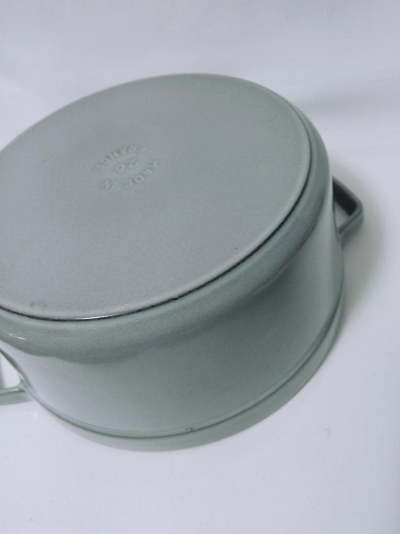 美品 STAUB LA COCOTTE 鋳鉄製 両手鍋 26センチ