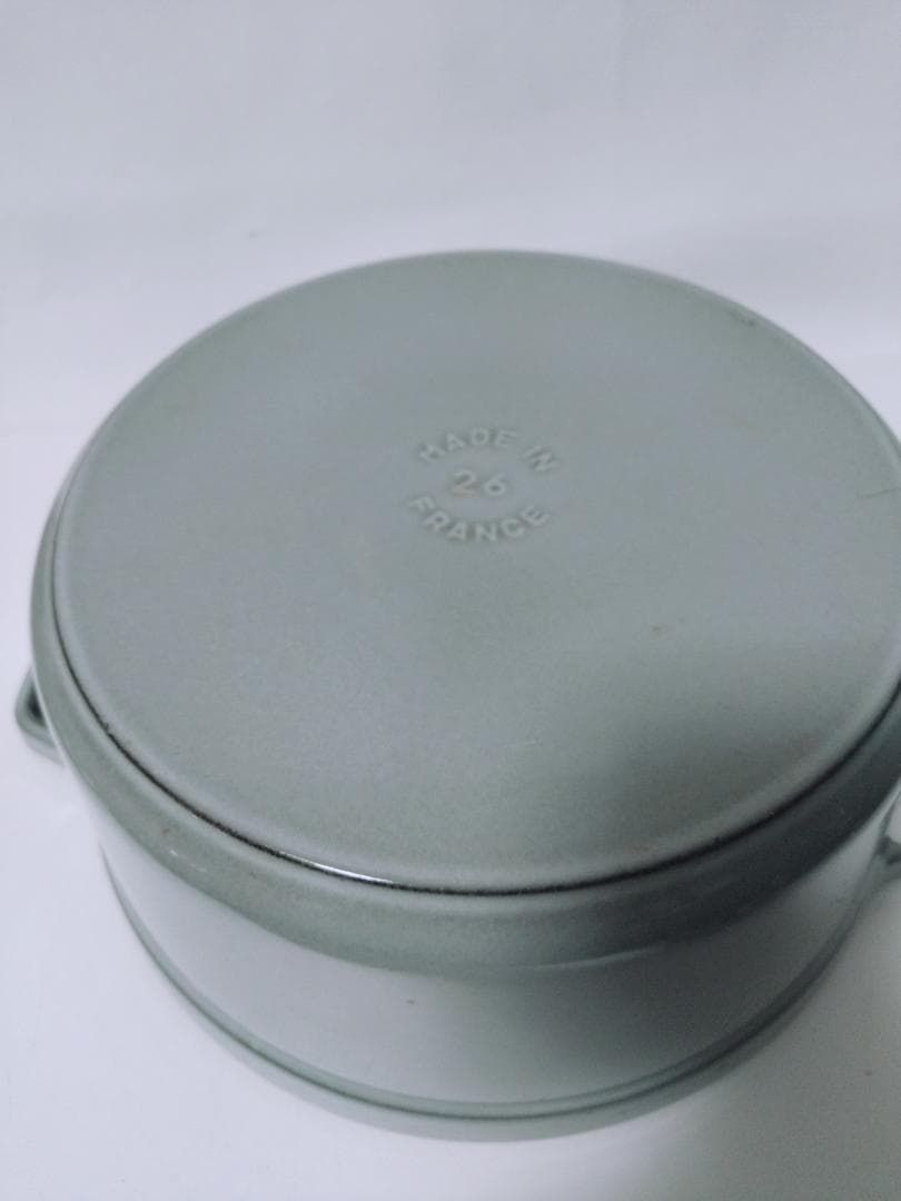 美品 STAUB LA COCOTTE 鋳鉄製 両手鍋 26センチ