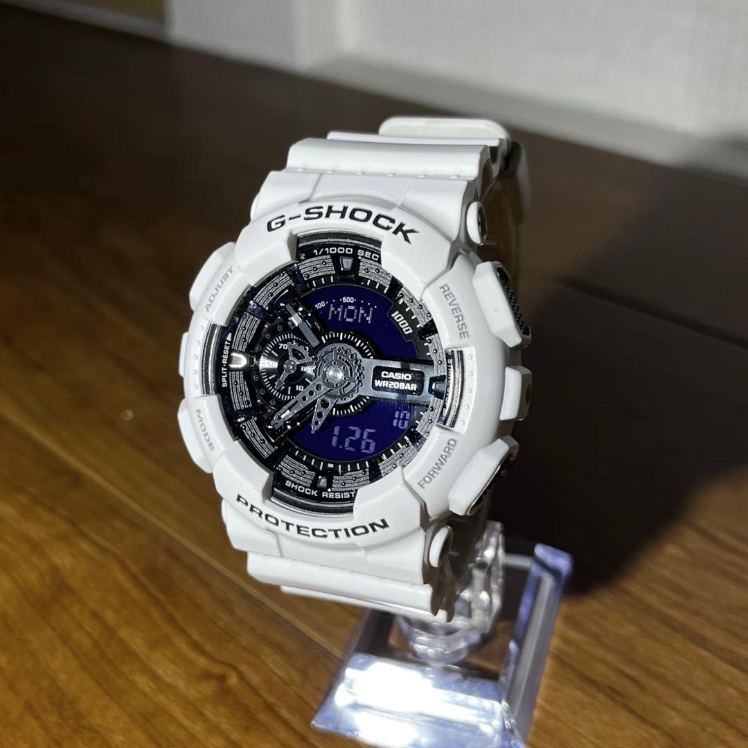 鈴*木様 新品未使用 G-SHOCK GA-110GW ホワイト シルバー デジ