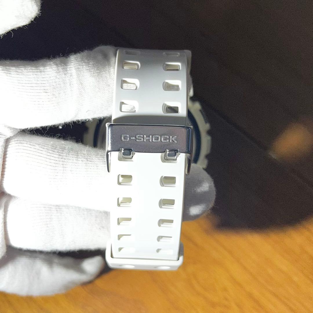 鈴*木様 新品未使用 G-SHOCK GA-110GW ホワイト シルバー デジ