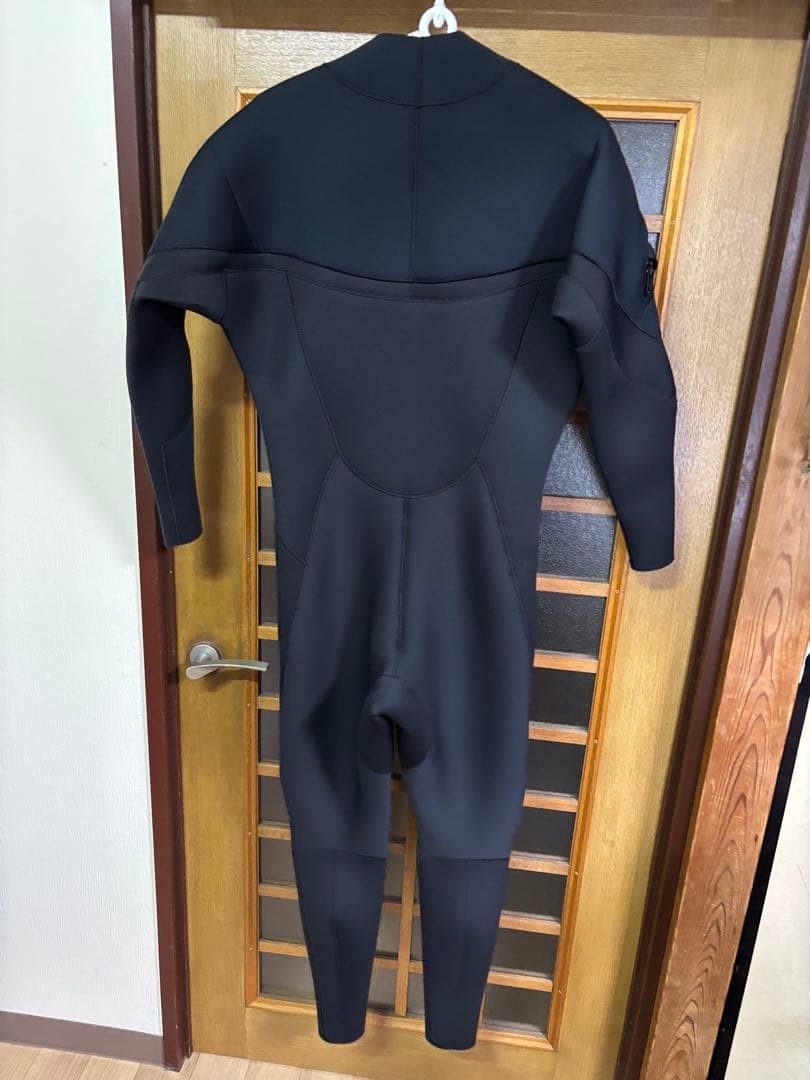 Bewet ジャージフルスーツ　Ｌサイズ　新品未使用