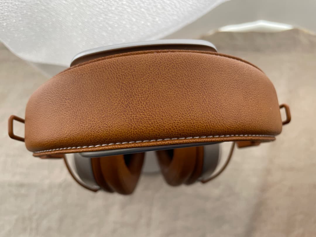 完動品バッテリーOK・Pioneer ワイヤレスヘッドフォン新品同様