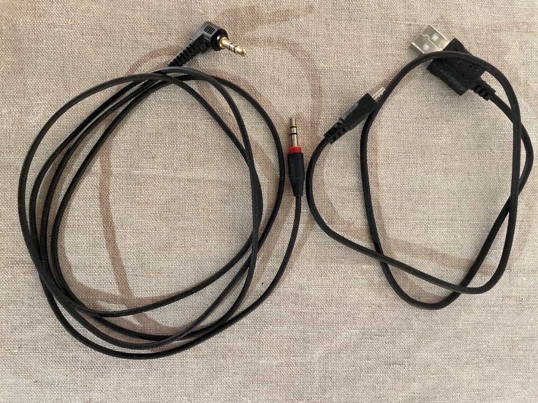 完動品バッテリーOK・Pioneer ワイヤレスヘッドフォン新品同様