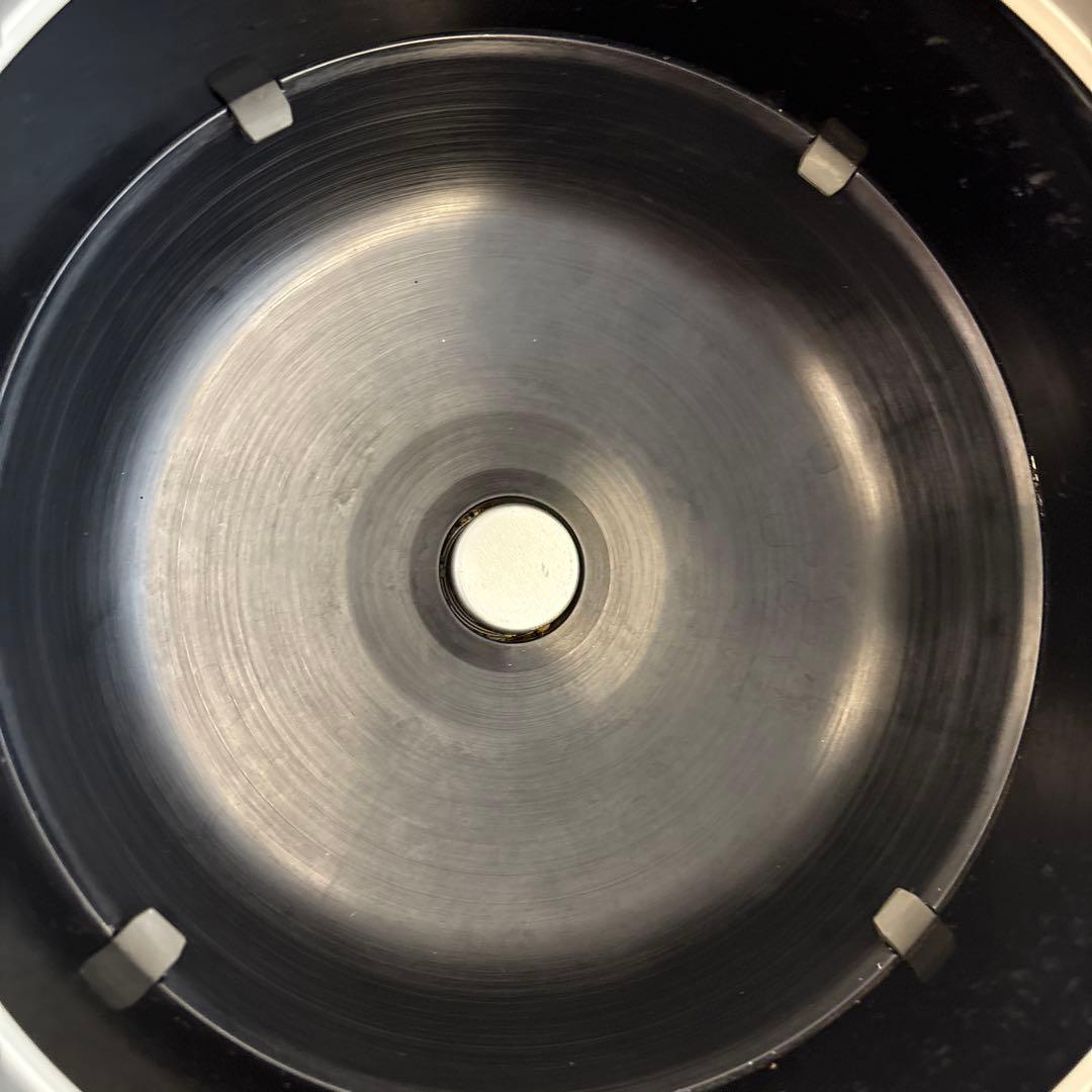 象印　炎舞炊き　炊飯器　2021年製　NW-LB10 絹白2022年1月下旬購入