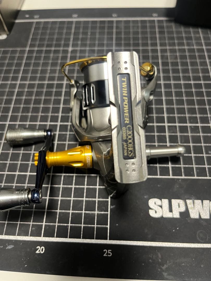 美品　15ツインパワー　2000HGS