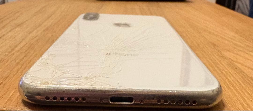 【背面割れ】Apple iPhoneX 64GB 本体SIMフリー　シルバー