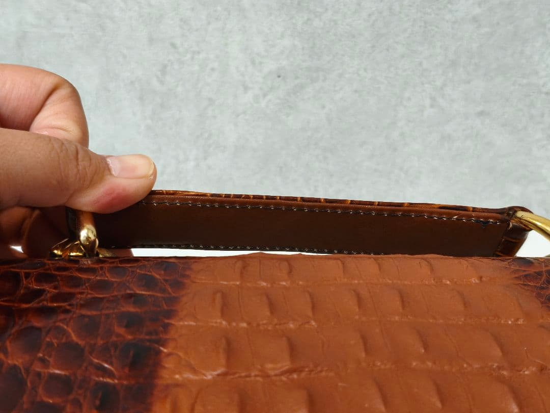 高級品　美品★アミエット amiiet 本革　クロコダイル　ハンドバッグ