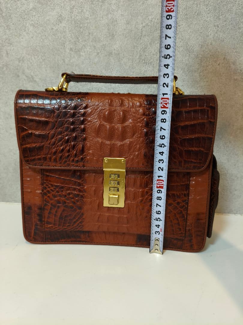 高級品　美品★アミエット amiiet 本革　クロコダイル　ハンドバッグ