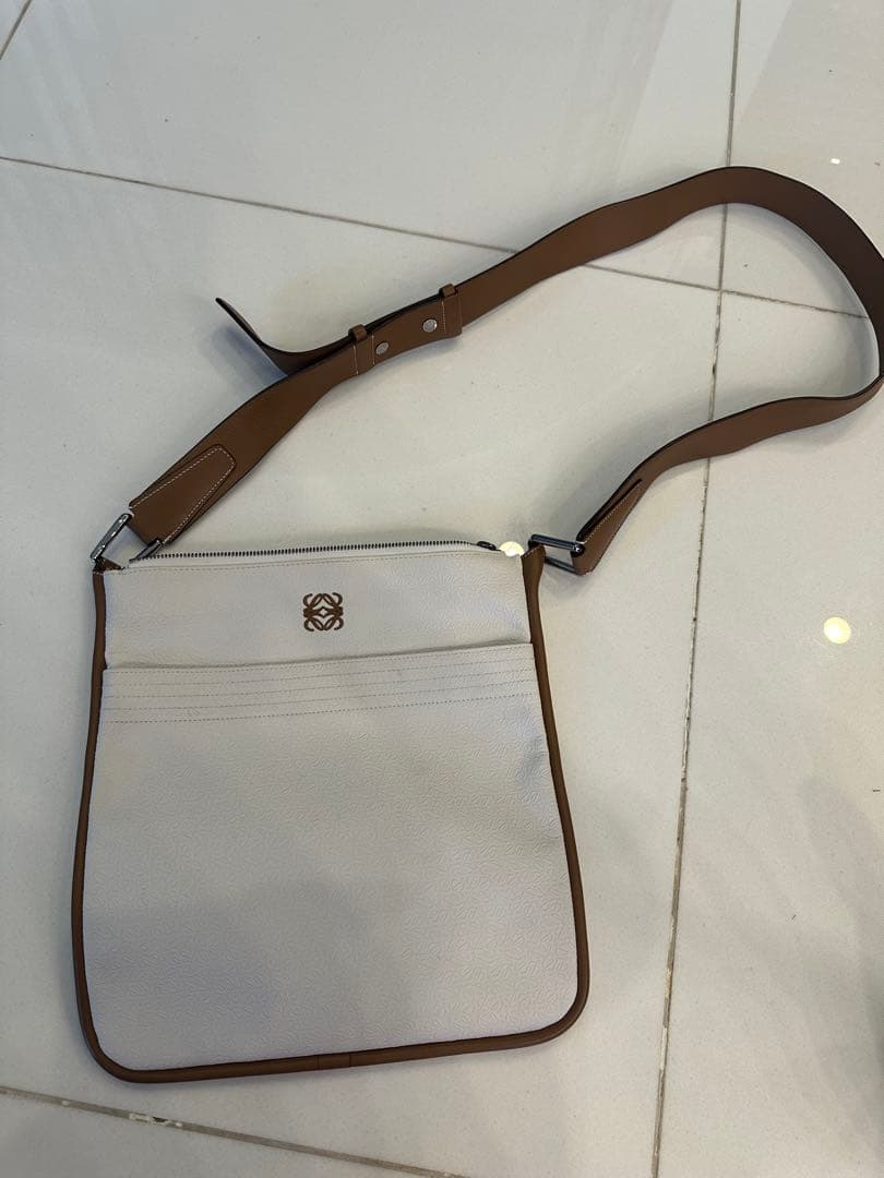 レア品！ ロエベ　レザー　ショルダー　バッグ