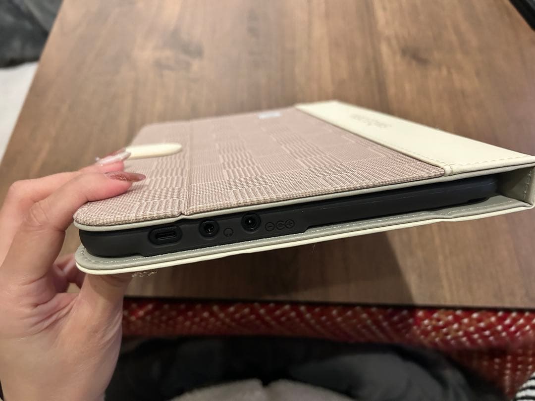 スマイルゼミタブレット本体⭐︎美品⭐︎組曲　ケース付ベージュ