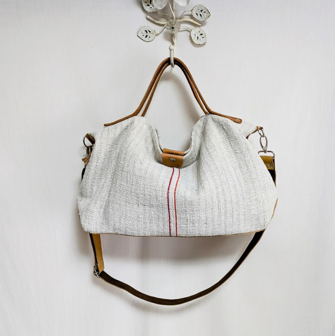 ハンドメイドantiquelinenspunグレインサック×牛革３WAY