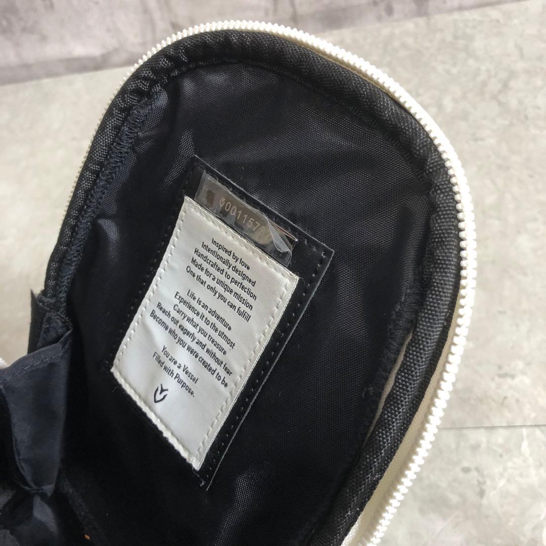 VESSEL　キャディバッグ　４点式　スタンド式　ホワイト　6分割　PUレザー