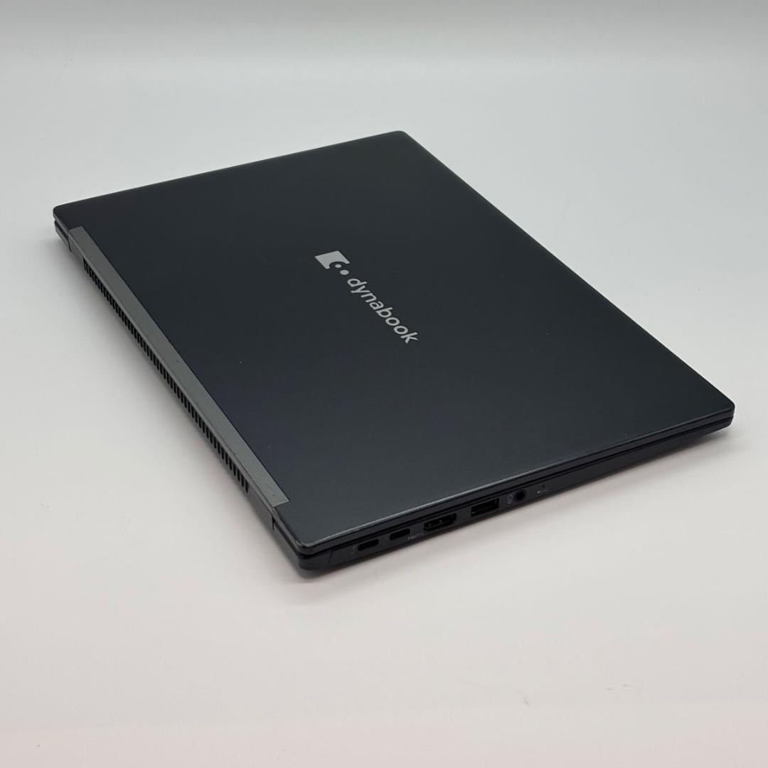 Windowsノート本体 dynabook G83HU Core i5-1135G7 2