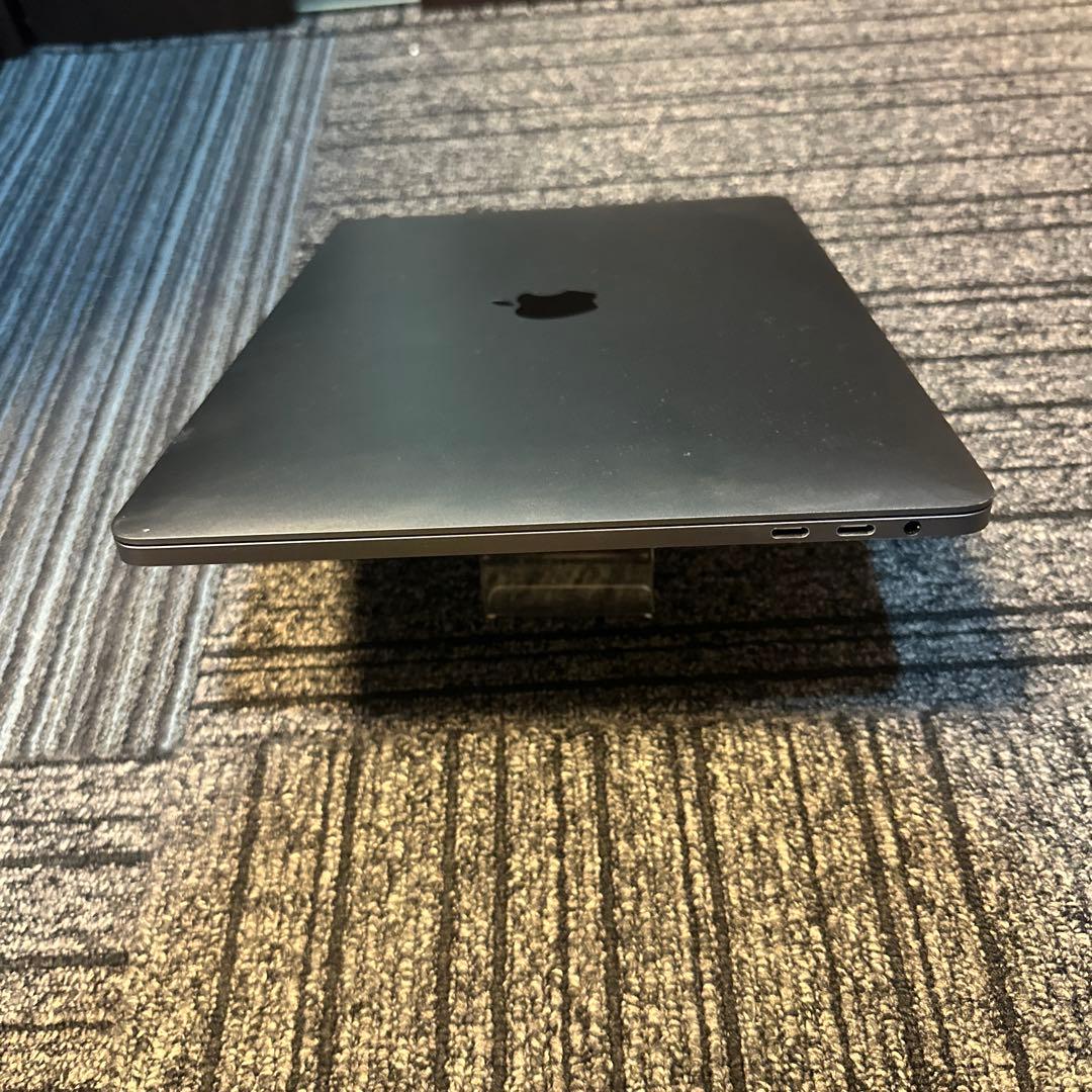 MacBook Pro 2018 13インチ 8GB 512GB 11