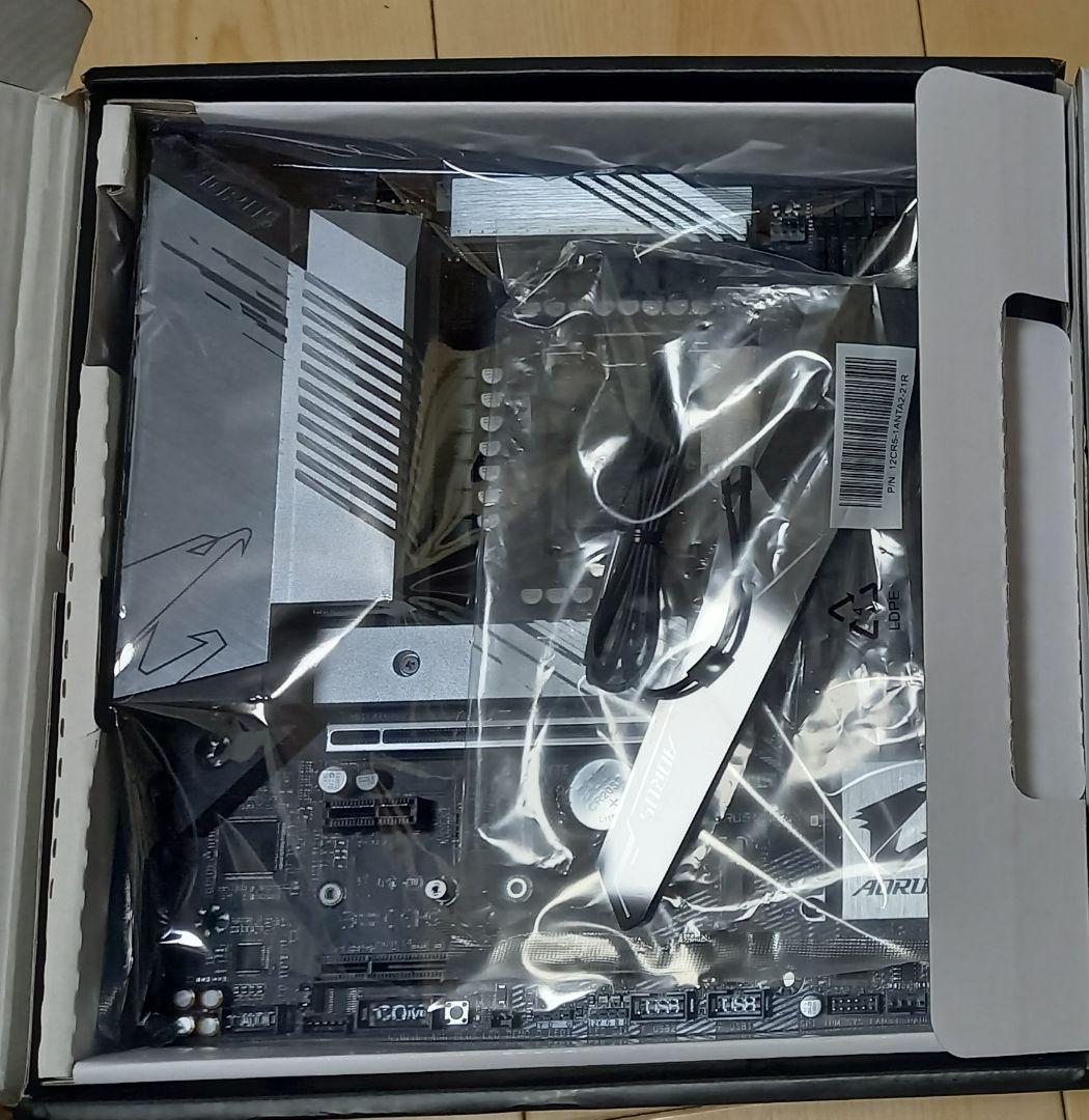 かつ　マザーボード B560M